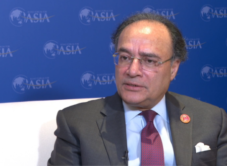 Pakistan Finance Minister presenting tech-focused investment plan at Boa Forum 2025